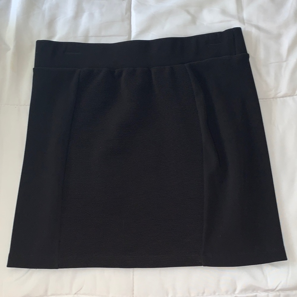 Black Ribbed Skirt